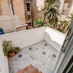 Piju Lux * Sliema